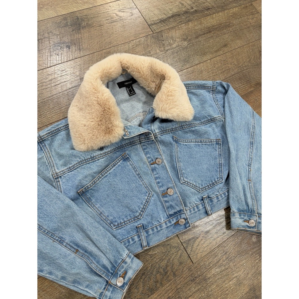 Forever 21 Denim Cropped Jacket Faux Fur Collar‎ Women's Small Y2k Streetwear - Picture 4 of 8